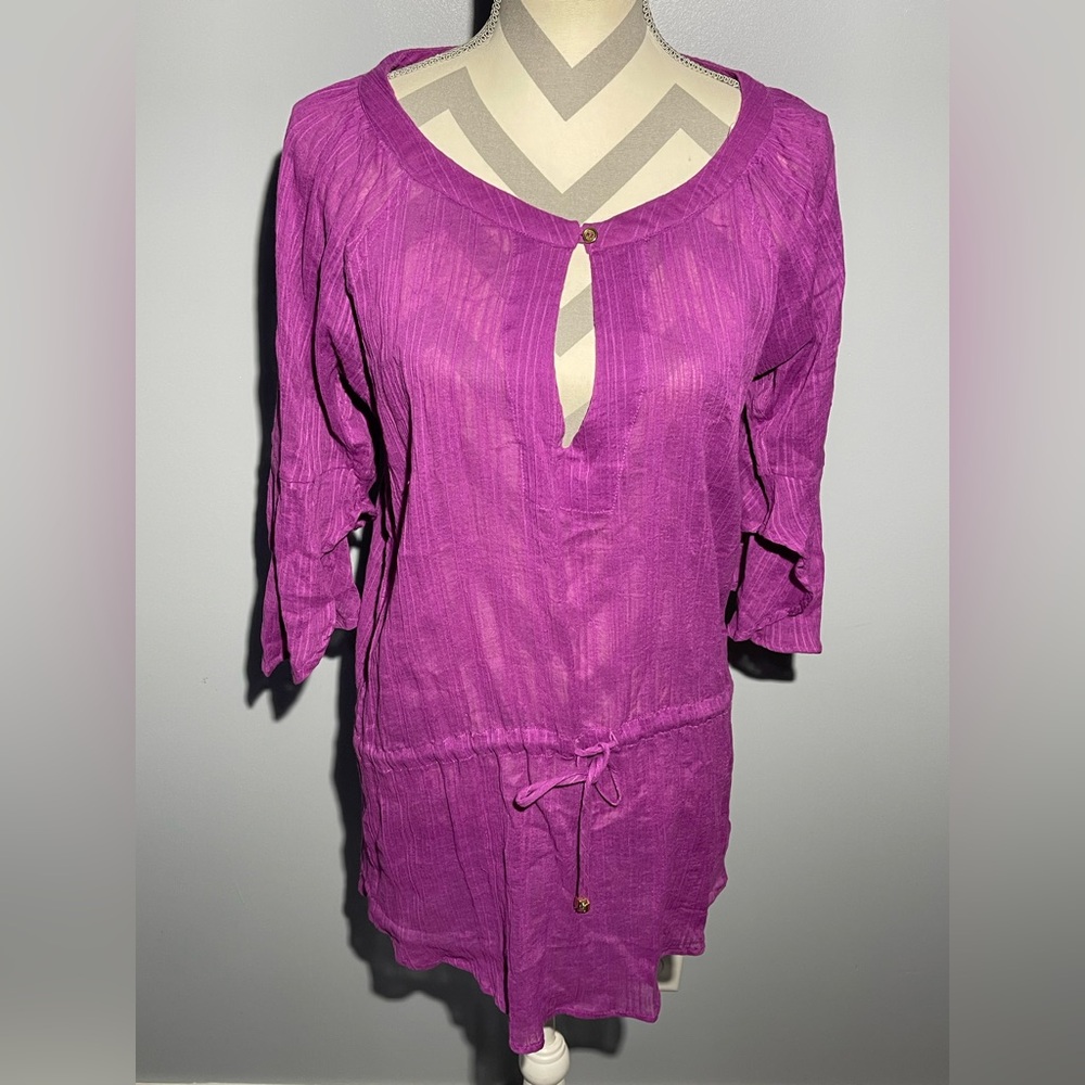 Chic Magenta Tunic Top